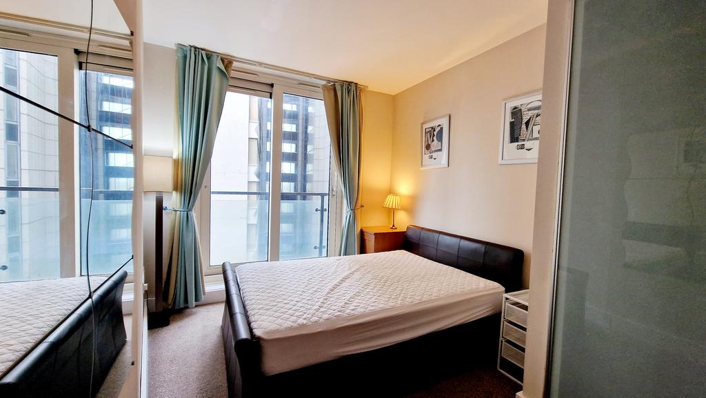Apartment in London, City of Westminster - More