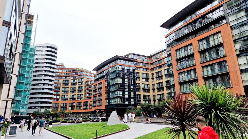 Apartment in London, City of Westminster - View 3