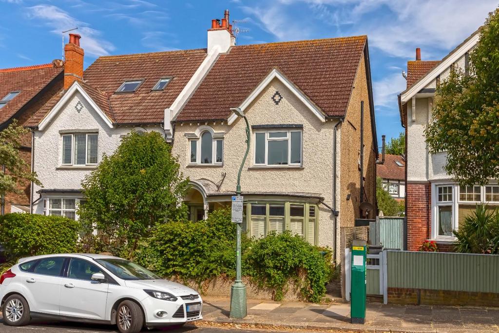 Apartment in Hove