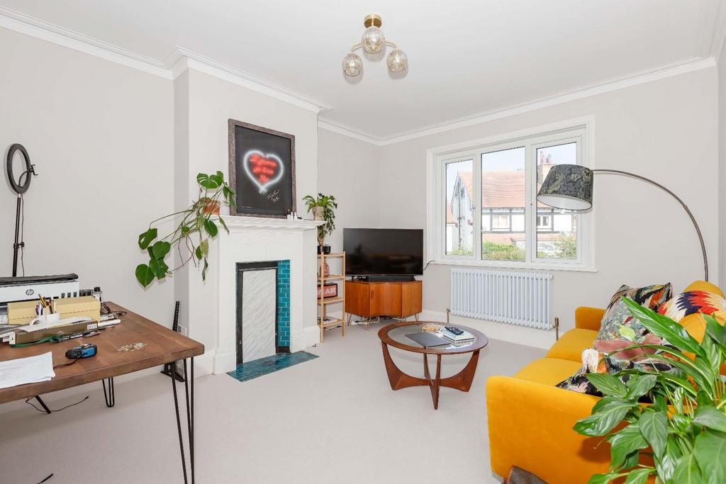 Apartment in Hove - View 4