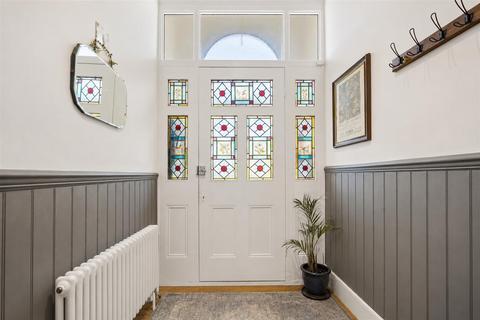 4 bedroom terraced house for sale, Torridon Road, London SE6