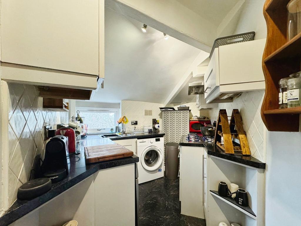 Apartment in Manchester, Didsbury - View 3