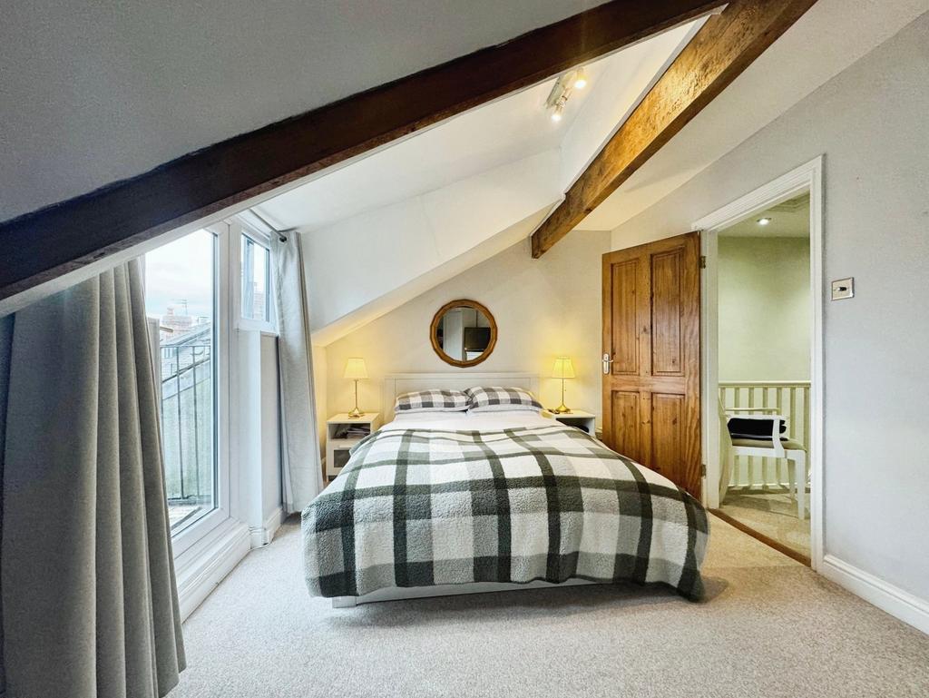 Apartment in Manchester, Didsbury - View 5