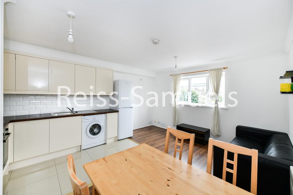 Apartment in Isle of dogs, Canary Wharf, London - View 3