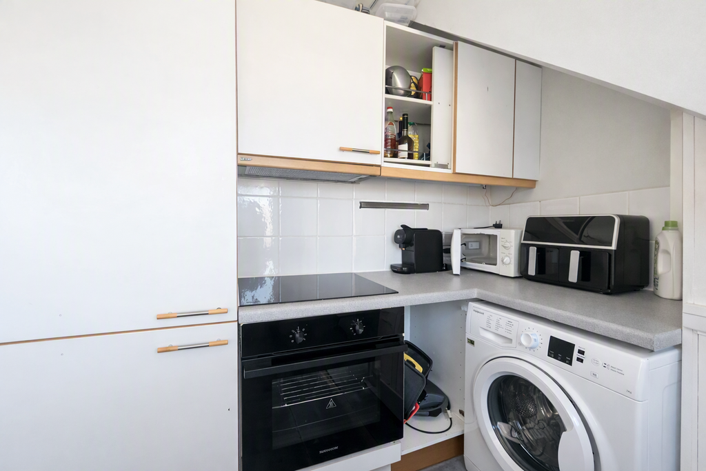 Apartment in London - View 2