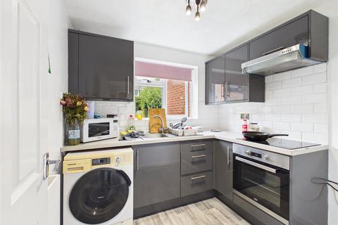 2 bedroom terraced house to rent, Hay Leaze, Yate, Bristol, BS37