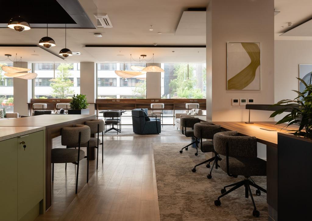 Apartment in Manchester - View 3