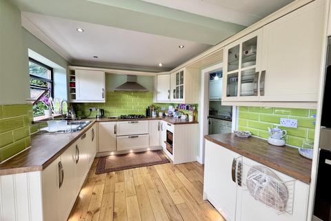 5 bedroom detached house for sale, St. Andrews Drive, Darton, Barnsley