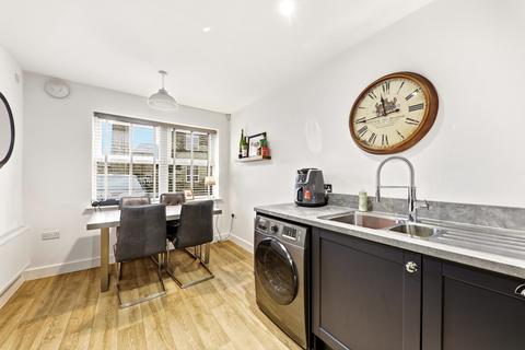 2 bedroom terraced house for sale, Bobbin Row, Leeds, LS12