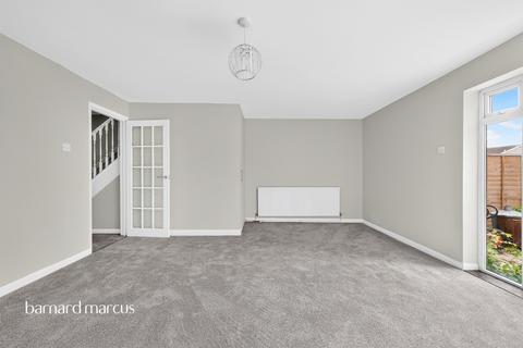2 bedroom end of terrace house for sale, Bideford Close, Feltham
