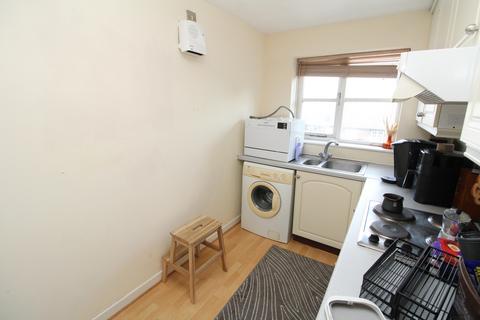 1 bedroom flat to rent, McKinlay Court, Welling DA16
