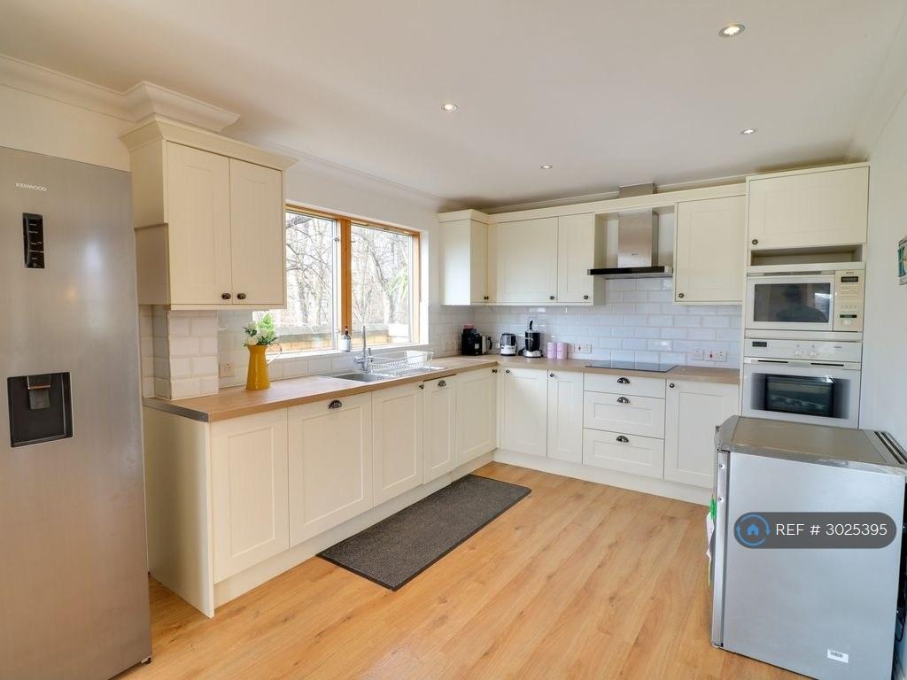 Apartment in Cambridge - View 5