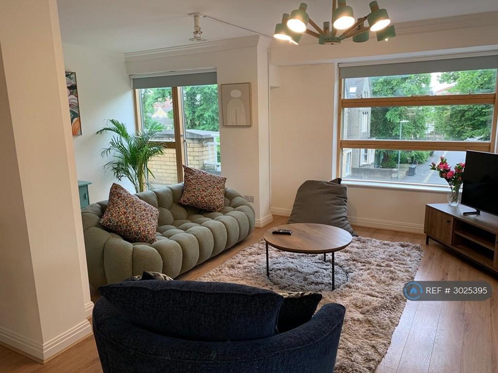 Apartment in Cambridge - More
