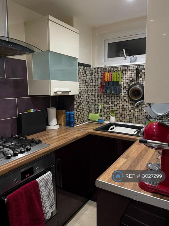 Apartment in London - More