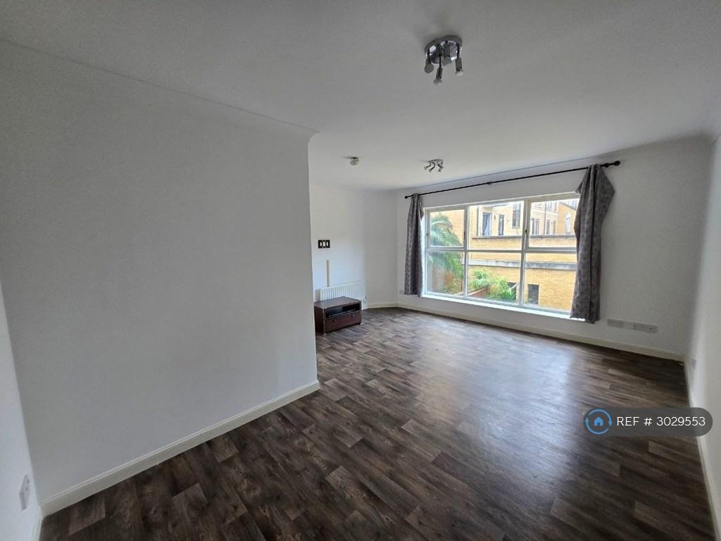 House in London - View 2