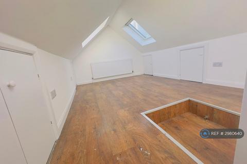 2 bedroom flat to rent, Uxbridge Road, Hayes, UB4