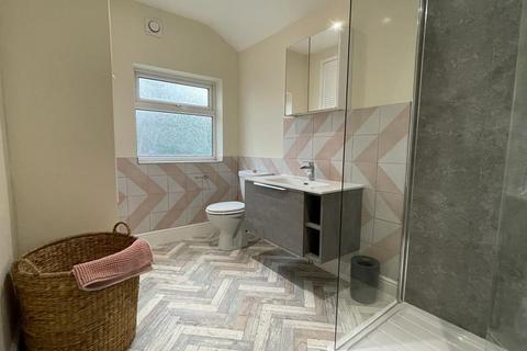 4 bedroom house to rent, Rosebery Street, Loughborough LE11