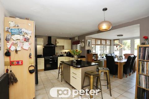 5 bedroom terraced house for sale, Caerphilly Road, Bassaleg, Newport