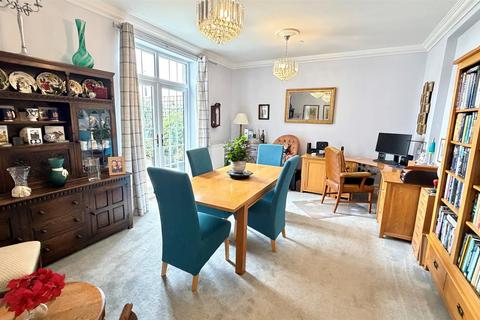 4 bedroom detached house for sale, Great Ormes Road, Llandudno