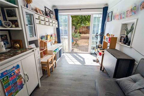 3 bedroom terraced house for sale, Linden Road, Woodley, Reading