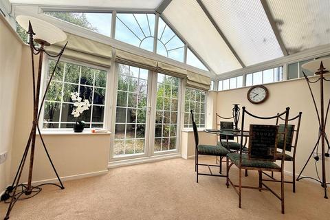 2 bedroom end of terrace house for sale, Rosemary Gardens, Whiteley, Fareham