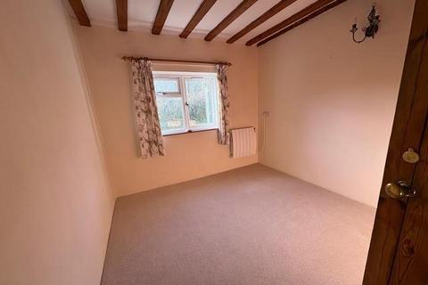 2 bedroom apartment to rent, Nadderwater