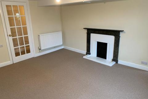 3 bedroom semi-detached house to rent, The Street, Marham