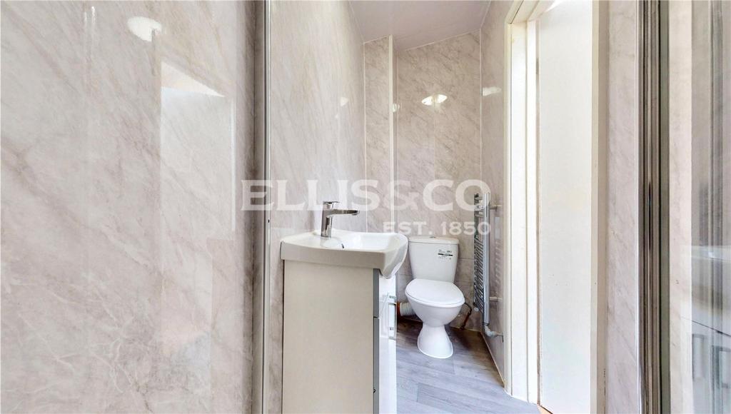Apartment in Wembley - View 5