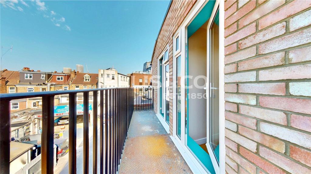 Apartment in Wembley - More