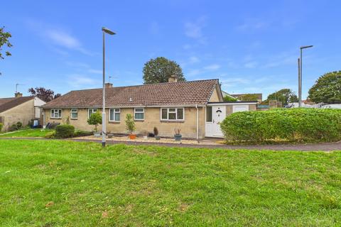 2 bedroom bungalow for sale, Fullwell Close, Faulkland