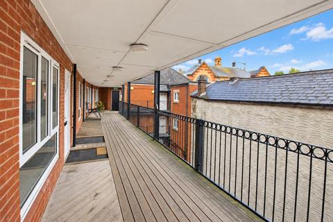 undefined, Waterloo Road, Stalybridge