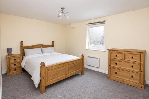 undefined, Waterloo Road, Stalybridge