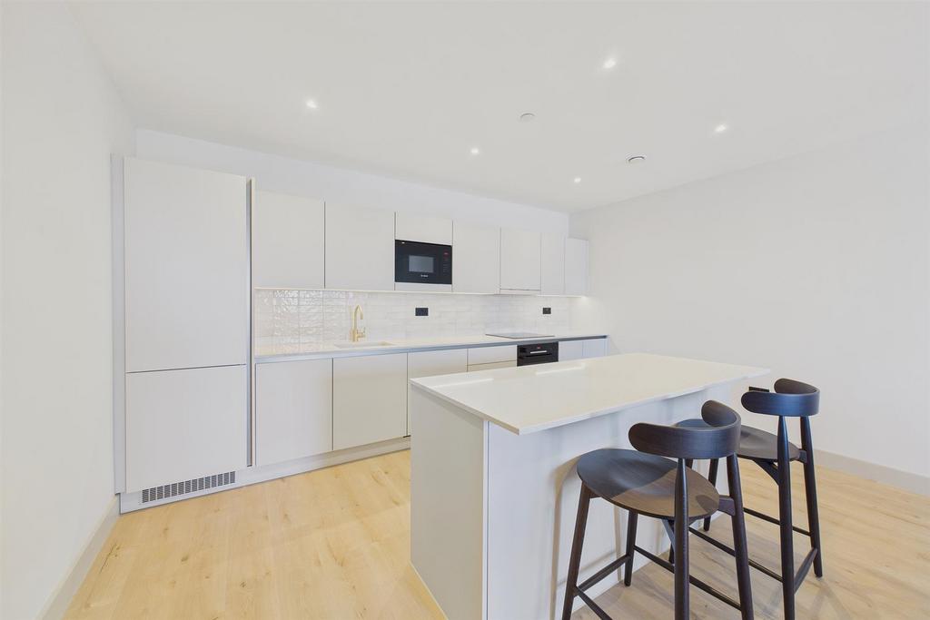 Apartment in Colindale - View 3