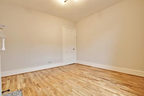 2 bedroom semi-detached house to rent, Recreation Road, Bromley BR2