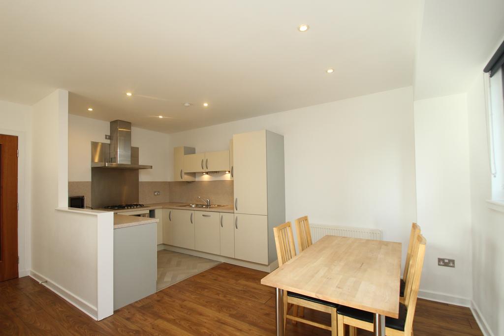 Apartment in Glasgow - View 5