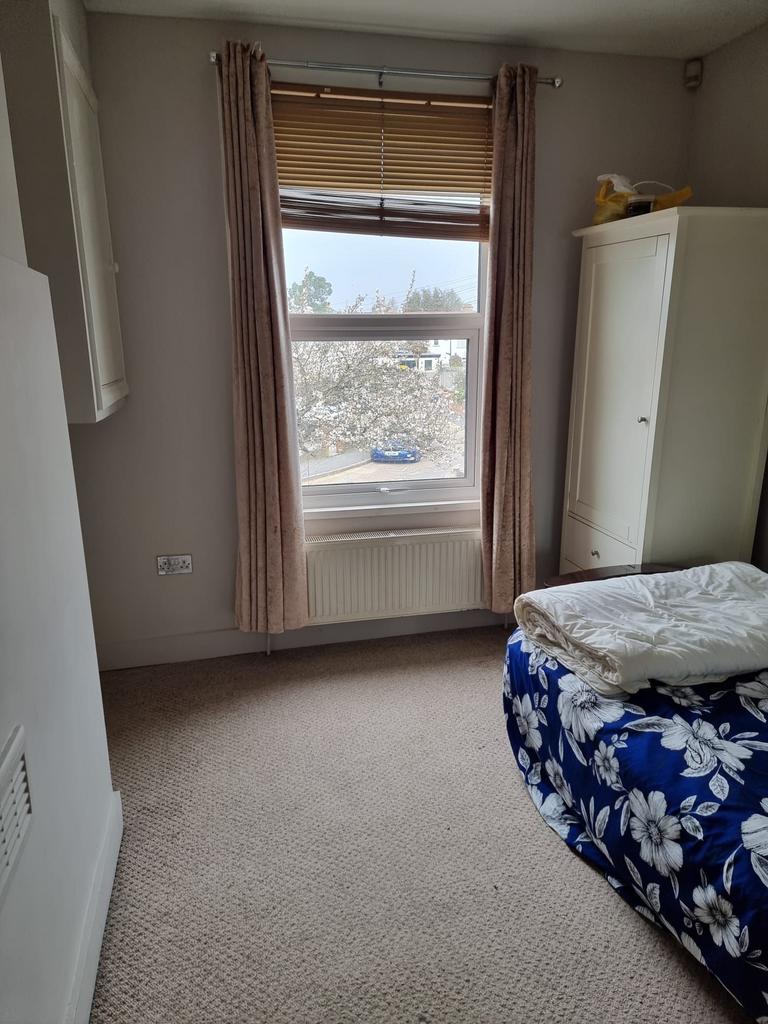 House in London - View 5