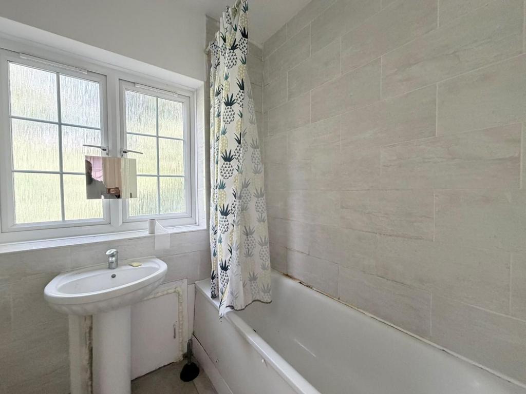 House in London - View 4