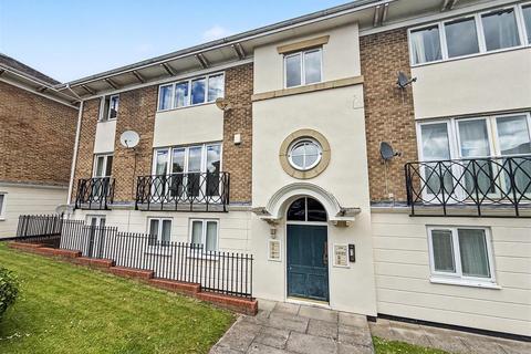 2 bed flat/apartment for rent in Hawkesbury Mews, Darlington