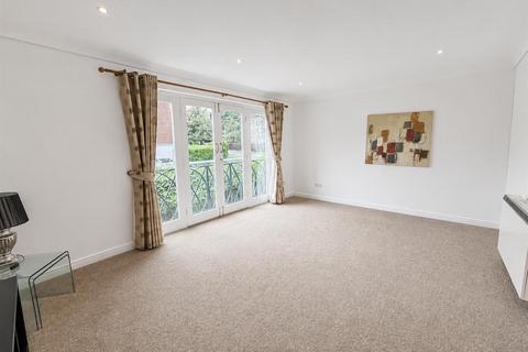 2 bedroom apartment to rent, Hawkesbury Mews, Darlington