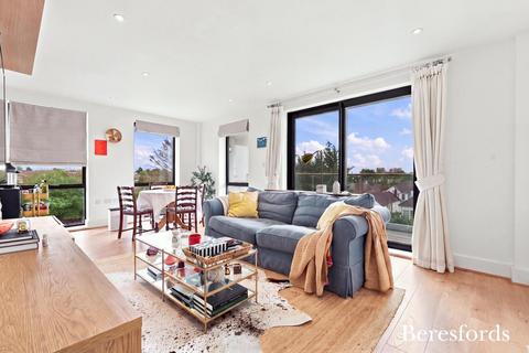 2 bedroom apartment for sale, Moreton Bay Apartments, Gidea Park, RM2