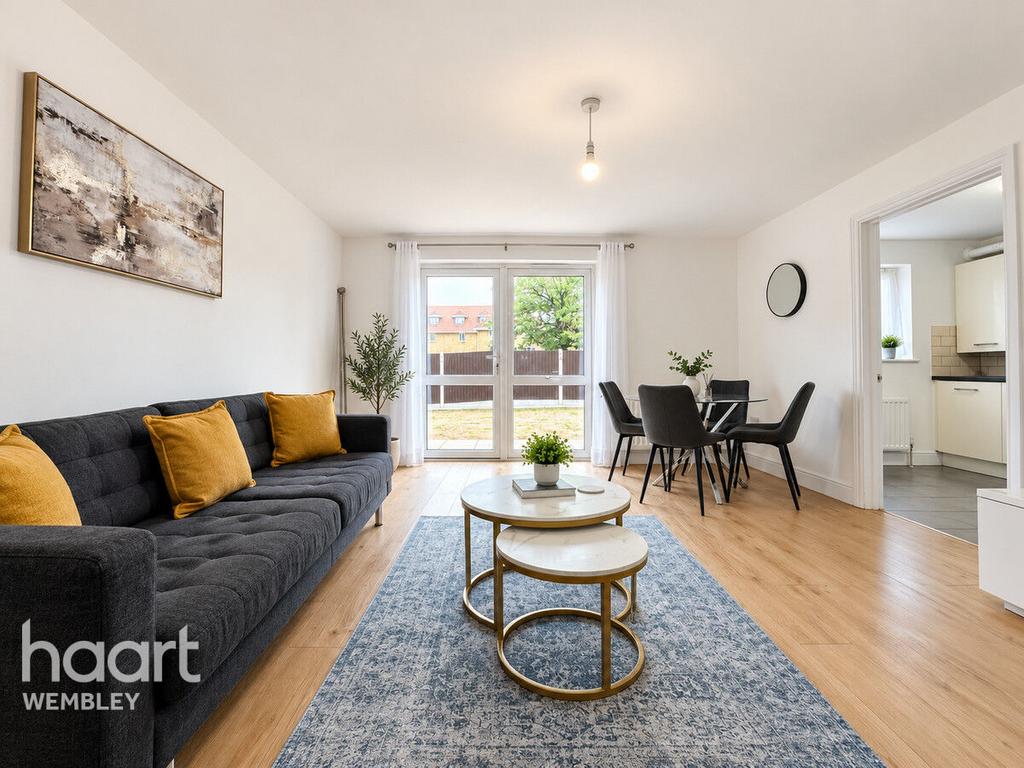 Apartment in WEMBLEY - View 4