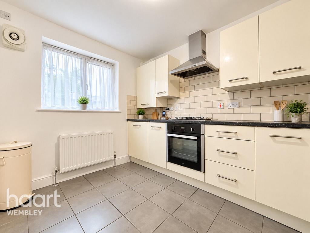 Apartment in WEMBLEY - View 5
