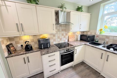 3 bedroom semi-detached house for sale, Club Lane, Halifax HX2