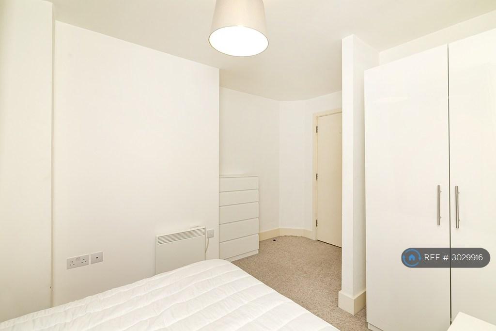 Apartment in London - View 3