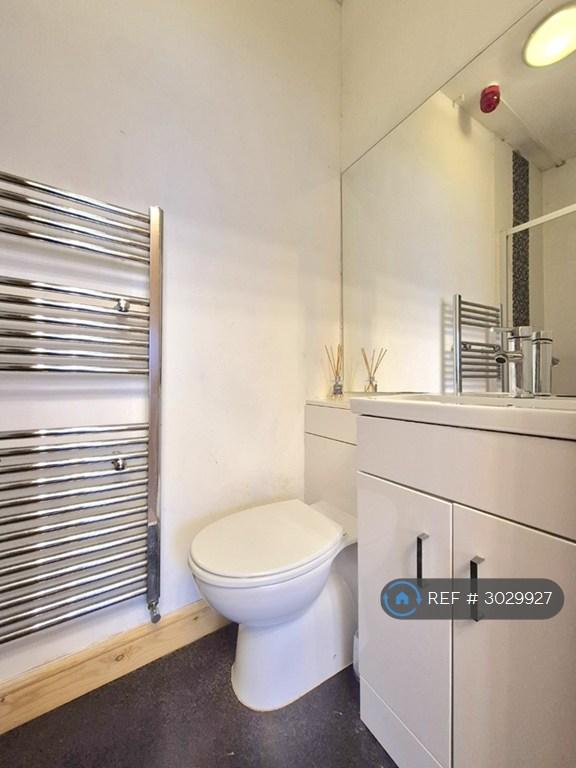 Apartment in Birmingham, Edgbaston - View 5