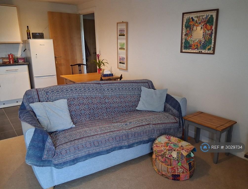 Apartment in Newcastle-Upon-Tyne - View 3