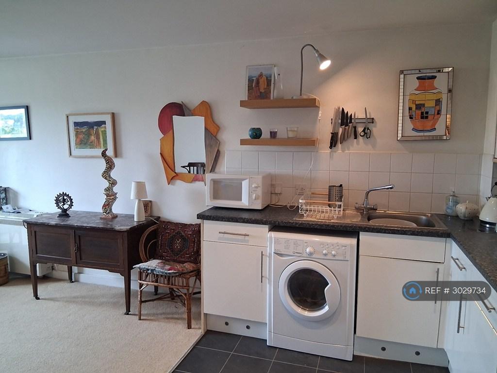 Apartment in Newcastle-Upon-Tyne - View 5