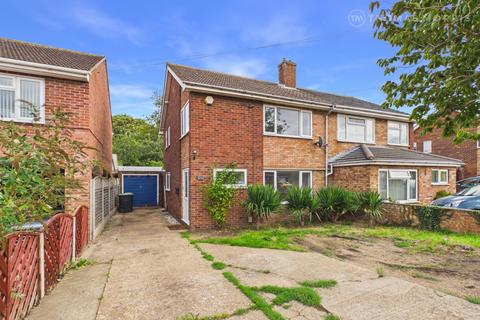 3 bedroom semi-detached house for sale, Holme Court Avenue, Beds SG18