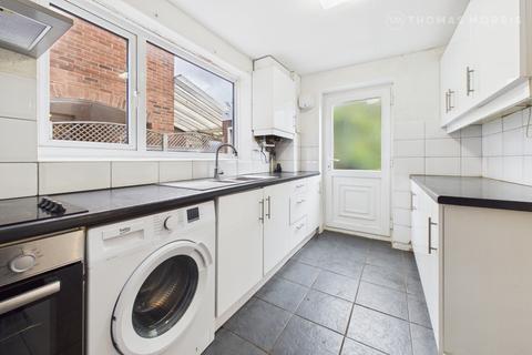 3 bedroom semi-detached house for sale, Holme Court Avenue, Beds SG18