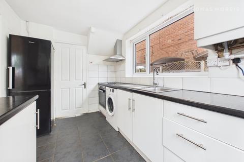 3 bedroom semi-detached house for sale, Holme Court Avenue, Beds SG18